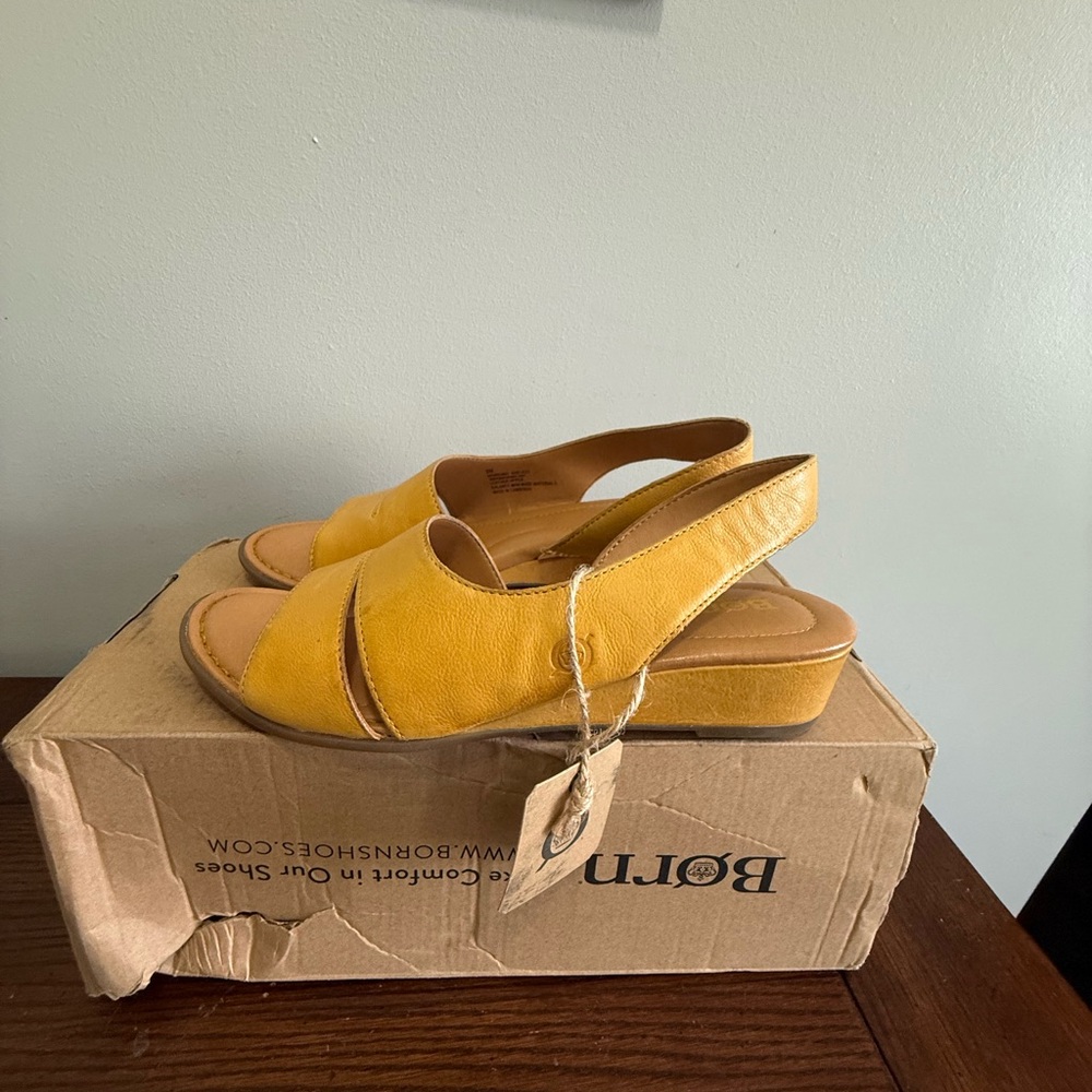 Born Crista Yellow leather slingback sandal NEW 8 - Picture 2 of 8